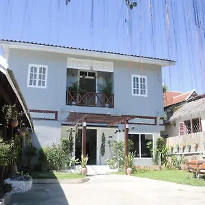 Moon's House Hotel